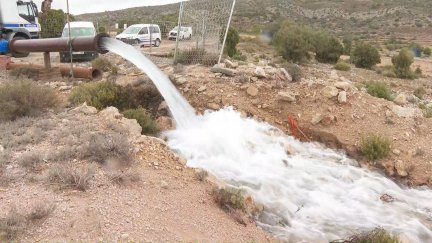 La idea es bombear 250 litros de agua por segundo, las 24 horas durante 21 días. / Aragón TV