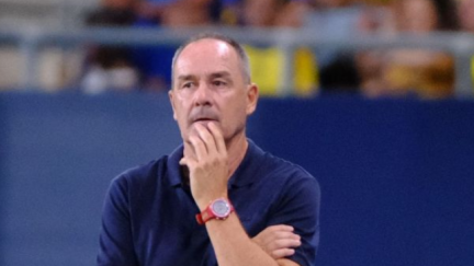 Víctor Fernández, durante el partido en Cádiz
