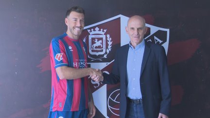 Sergi Enrich, junto a Ángel Martín González tras su presentación.