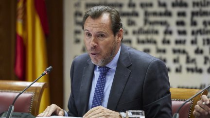 El ministro de Transportes, Óscar Puente, durante su comparecencia en el Senado. / Europa Press