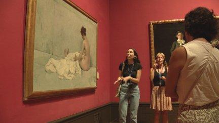 Lengua de signos en el Museo Sorolla./ Aragón TV