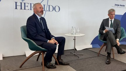 Jorge Azcón en los Desayunos Heraldo. / Europa Press