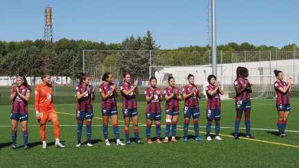 La SD Huesca ha logrado este sábado en Galicia su primer punto del curso.