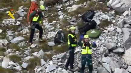Efectivos del Greim de Benasque durante el rescate. / Guardia Civil