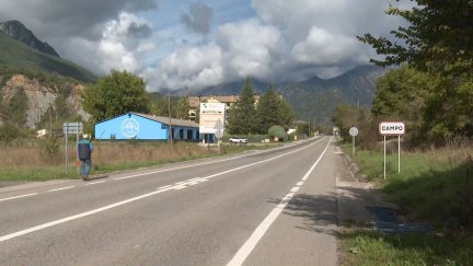 N-260 a su paso por Campo este viernes. / Aragón TV