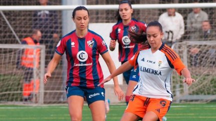 Un momento del partido ante el Real Oviedo