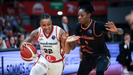 Tanaya Atkinson durante un encuentro con el Casademont Zaragoza.