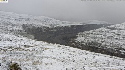 La nieve ha vuelto a teñir de blanco el Pirineo aragonés. / Aragón TV