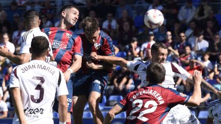 Un momento del partido de la pasada jornada ante el Albacete