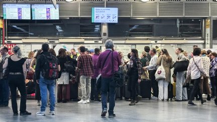 Suprimidos 19 trenes entre Madrid, Valencia y Murcia tras incidencia del sábado en Atocha. / Efe