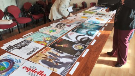 Muestra carteles Espiello