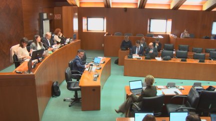 Comparecencia del director general de Presupuestos. / Aragón TV