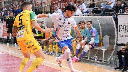 Un momento del partido ante el Jaén