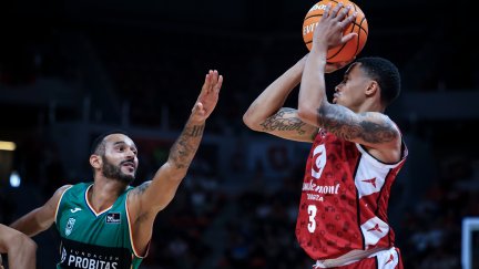 AJ Slaughter, durante un encuentro