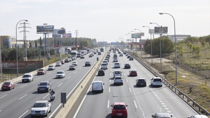 La DGT activa la operación salida por el puente de Todos los Santos. / Europa Press