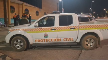 Al menos 3.000 desalojados en Málaga de manera preventiva. / EFETV