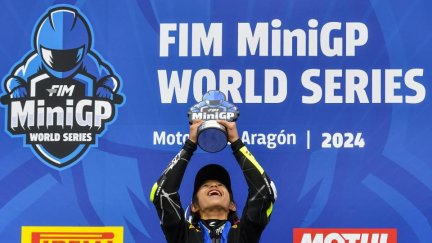 Waku Kunitate celebra el título en 160 cc
