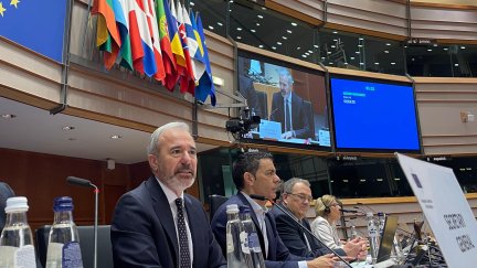 Jorge Azcón en el Pleno del Comité de las Regiones, en Bruselas. / Gobierno de Aragón