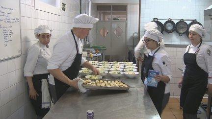 Alumnos de hostelería. / Aragón TV