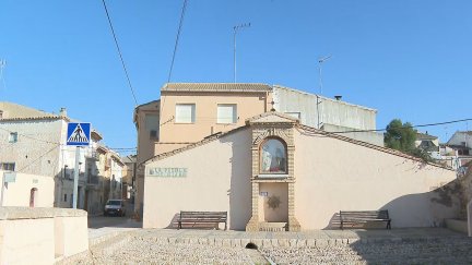 Fuente pública en La Puebla de Híjar. / Aragón TV