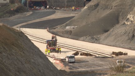Una de las autovías en construcción en Aragón. / Aragón TV