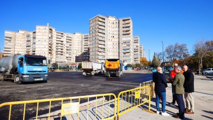 La parcela ubicada en la calle María Zambrano contará con 63 plazas de aparcamiento. / Miguel G. García
