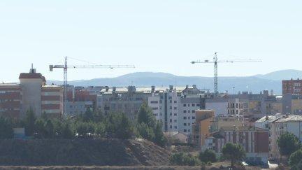 Construcción de viviendas en Teruel. / Aragón TV