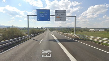 El accidente se produjo a las 23:30 de este lunes en la A-2, en el término municipal de Ricla (Zaragoza). / Google Maps