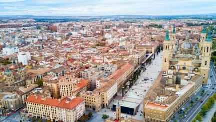 Panorámica de la ciudad de Zaragoza. / Canva