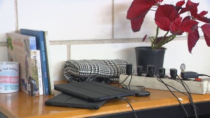Los consumidores, cuando compren un nuevo aparato, podrán decidir si quieren o no un nuevo cargador. / Aragón TV