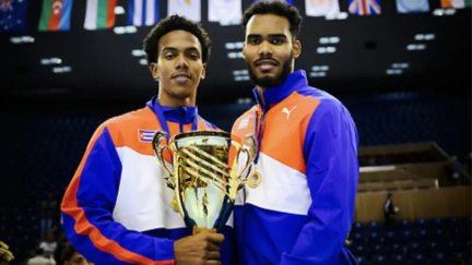 Frank y Samuel Cordiés con la selección cubana.