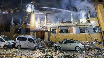 La explosión de gas se ha registrado en un edificio de dos plantas en la localidad de Noáin (Navarra). / EFE
