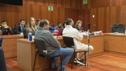 Los principales acusados este miércoles en el juicio que se celebra en la Audiencia Provincial de Zaragoza. / Aragón TV