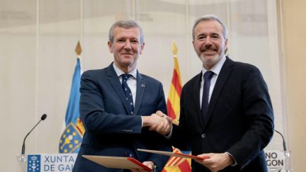 Los presidentes de Galicia y Aragón, Alfonso Rueda y Jorge Azcón. / Gobierno de Aragón. Fabián Simón