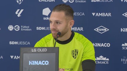 Diego González durante la rueda de prensa