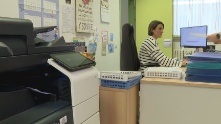 La burocracia es uno de los principales quebraderos de cabeza de los colegios. / Aragón TV