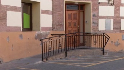 Fachada del centro de menores de Ateca. / Aragón TV