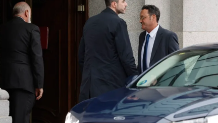 El fiscal general del Estado, Álvaro García Ortiz (d), a su llegada este miércoles al Tribunal Supremo./ EFE/ Daniel González