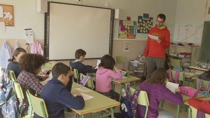 El acuerdo incluye la incorporación del segundo orientador en centros con más de mil alumnos. / Aragón TV