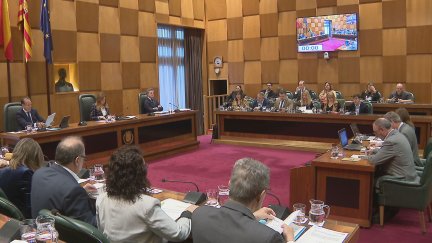 Pleno del Ayuntamiento de Zaragoza este jueves. / Aragón TV