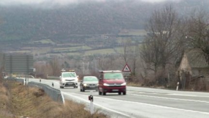 Tráfico en la N-260 a su paso por la provincia de Huesca. / Aragón TV