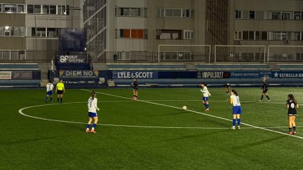 El Zaragoza CFF durante su partido ante el CE Europa. Foto: X Zaragoza CFF