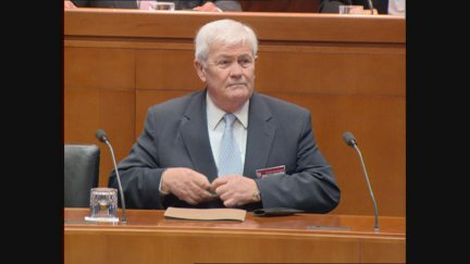 Mateo Sierra Bardají compaginó sus tareas en el campo con su carrera política. / Aragón TV