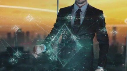 Los ingenieros de telecomunicaciones de más de 50 años tienen sitio en Zaragoza. / Aragón TV