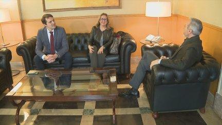 Azcón se ha reunido este viernes con el PSOE para debatir sobre financiación autonómica. / Aragón TV
