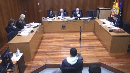 Imagen del juicio celebrado este lunes en la Audiencia de Zaragoza. / Aragón TV