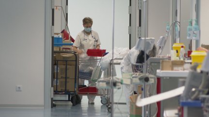 La fuga de agua ha obligado a reprogramar 34 intervenciones quirúrgicas. / Aragón TV