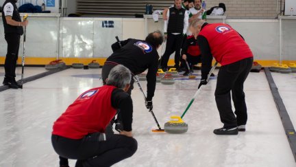 El Club Hielo Jaca disputando un partido de curling. Foto: CH Jaca