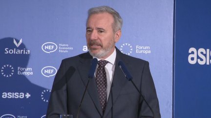 El presidente de Aragón, Jorge Azcón, este miércoles en el acto organizado por Nueva Economía Forum. / Aragón TV