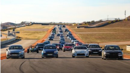 Imagen de la Parade en la última jornada de Motorland Aragón. Foto Motorland Aragón